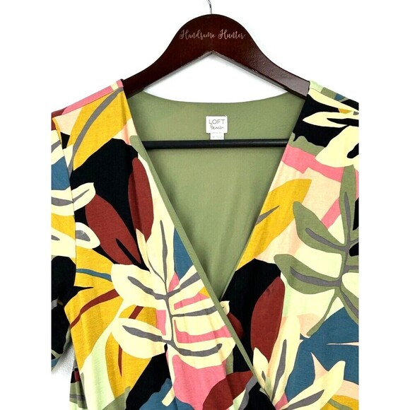 Loft Beach Romper Womens XS Colorful Tropical Print Faux Wrap Pockets Comfort T4 - Picture 6 of 12